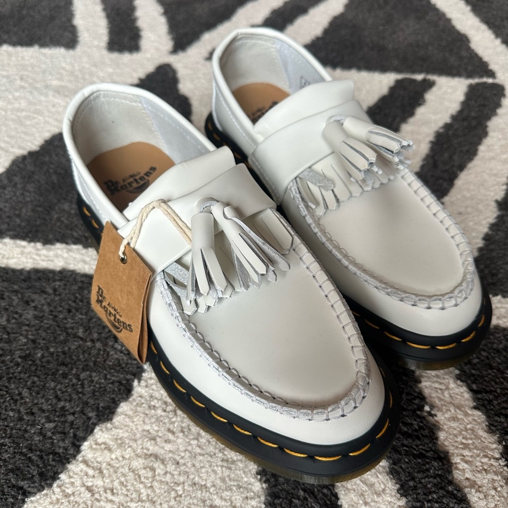 Dr.Martens White Adrian loafers